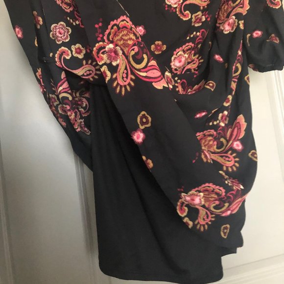ECI Black Floral Dress with Mid Length Sleeves - Picture 3 of 4